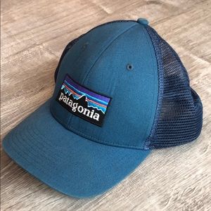 Patagonia P6 Logo Trucker Hat Blue Teal EUC